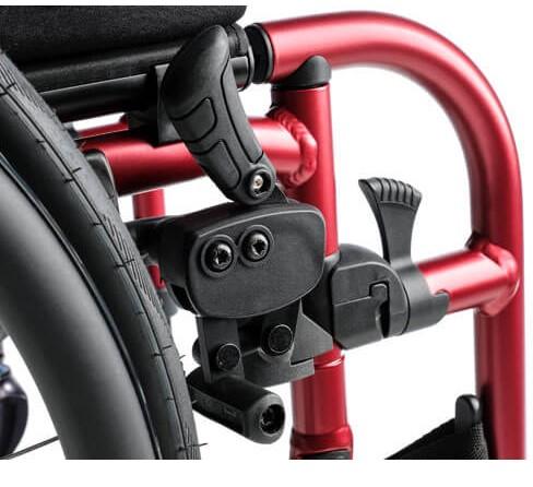 yasuiyo_yasuiyo　QUICK EASY QE5 Quickie QS5 X Folding Ultralight Wheelchair - Swingaway